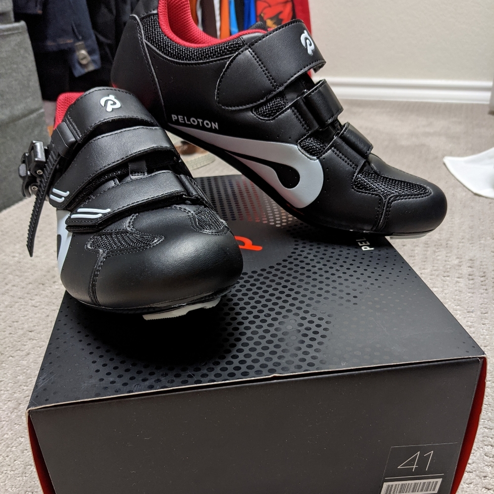 Peloton women's cycling shoes size 41 / 9.5